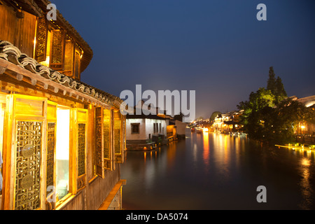 La Chine, Wuzhen, Xizha Scenic Zone, Xishi Scène de rivière. Banque D'Images