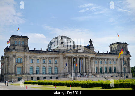Le bâtiment du Reichstag est un édifice historique de Berlin, Allemagne. Photo : Frank May Banque D'Images
