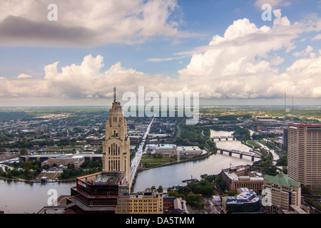 Vue aérienne de la ville de Columbus, Ohio, avec l Leveque Tower dans l'avant-plan. Banque D'Images