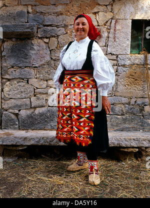 La Dalmatie Centrale Pakovo Selo robe traditionnelle de village Banque D'Images