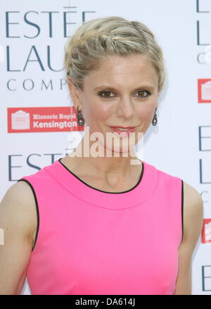 EMILIA FOX RÈGLES FASHION EXHIBITION Kensington Palace Londres Angleterre 04 Juillet 2013 Banque D'Images