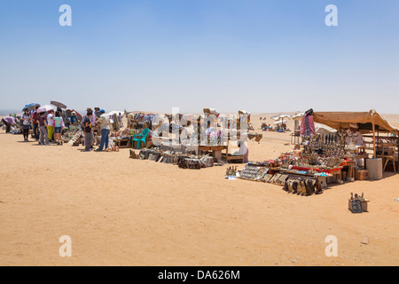 Les étals de marché dans le désert de Gizeh, Le Caire, Egypte Banque D'Images