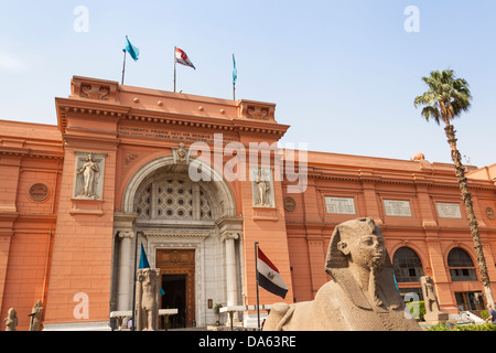 Le Musée égyptien, également connu sous le nom de Musée d'antiquités égyptiennes et Musée du Caire, Le Caire, Egypte Banque D'Images