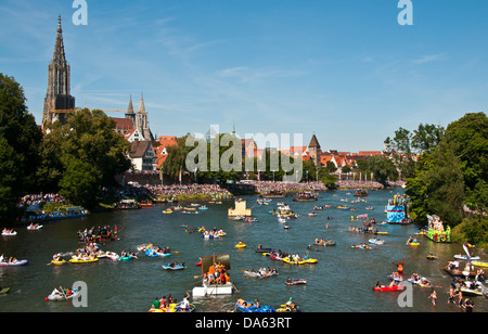 Schwörmontag, Nabadda, traditionnelle, maison de vacances, fête, Fête, festival, les gens, les masses, Danube, Ulm, Bade-Wurtemberg, Allemagne, Euro Banque D'Images