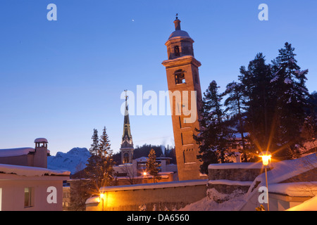 Saint Moritz, l'inclinaison, la Tour, tour, tour, église, la religion, la ville, l'hiver, canton, GR, Grisons, Grisons, Engadine, Engadine, Banque D'Images