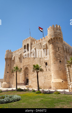 Citadelle de Qaitbay, aussi connu sous le nom de Fort de Qaitbay, Alexandria, Egypte Banque D'Images