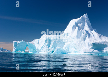 Les icebergs, le Groenland, l'Est du Groenland, de la glace, de l'iceberg, Tassiilaq, nature, formation, groupe, blanc, bleu, froid, Banque D'Images