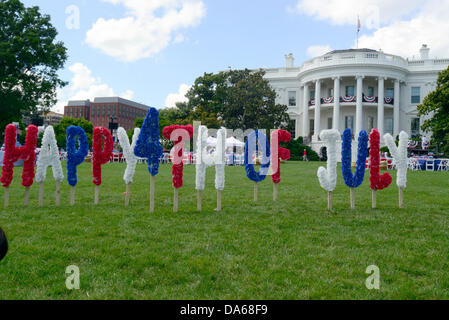 Washington DC, USA. Le 04 juillet, 2013. La Maison Blanche est prête pour un barbecue organisé par le président des États-Unis Barack Obama et la Première Dame Michelle Obama pour héros militaires et leurs familles en commémoration du Jour de l'indépendance, le jeudi 4 juillet 2013. Credit : Ron Sachs / Piscine via CNP Crédit : afp photo alliance/Alamy Live News Banque D'Images