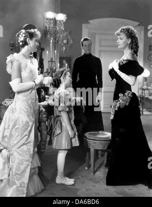 ANNA KARENINA 1935 MGM film. De gauche à droite : Phoebe Foster, Cora Sue Collins, Ella Ethridge et Greta Garbo Banque D'Images