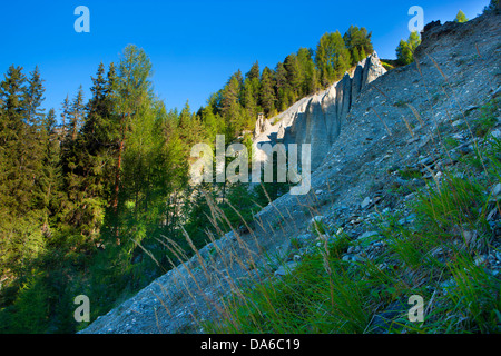 Val Sinestra, terre de pyramides, Suisse, Europe, canton des Grisons, Engadine, Grisons, Engadine, Unterengadin, pyramides, erosi Banque D'Images