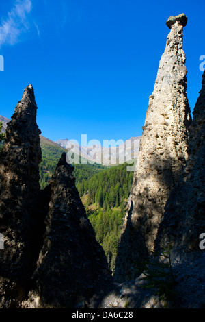 Val Sinestra, terre de pyramides, Suisse, Europe, canton des Grisons, Engadine, Grisons, Engadine, Unterengadin, pyramides, erosi Banque D'Images