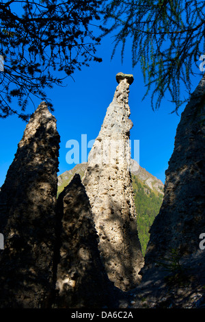 Val Sinestra, terre de pyramides, Suisse, Europe, canton des Grisons, Engadine, Grisons, Engadine, Unterengadin, pyramides, erosi Banque D'Images