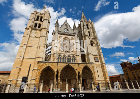 La cathédrale de style gothique Xacobeo Camino de Santiago Leon Castille Espagne Banque D'Images