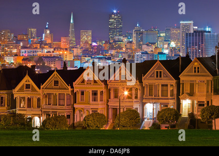 USA, United States, Amérique, Californie, San Francisco, Californie, Alamo Square, Parc, maisons victoriennes, victorien, maisons, nig Banque D'Images