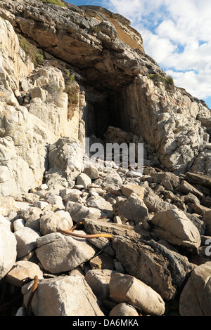 Bouche de Klipgat Cave - un âge de pierre, troglodyte, Gansbaai Province de Western Cape, Afrique du Sud Banque D'Images