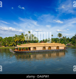 Péniche sur Kerala backwaters. Kerala, Inde Banque D'Images