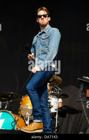 Hyde Park, London, UK. 5 juillet, 2013. Kaiser Chiefs joue Barclaycard présente l'heure d'été britannique Hyde Park le 05/07/2013 à . Les personnes sur la photo : Ricky Wilson. Photo par Julie Edwards Banque D'Images