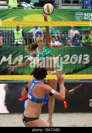 Stare Jablonki, Pologne. 5 juillet, 2013. Championnats du Monde de Volley-ball de plage, Barbara Seixas (BRA), fot. Tomasz Jastrzebowski / Foto Olimpik/CalSport/Alamy Live News Banque D'Images