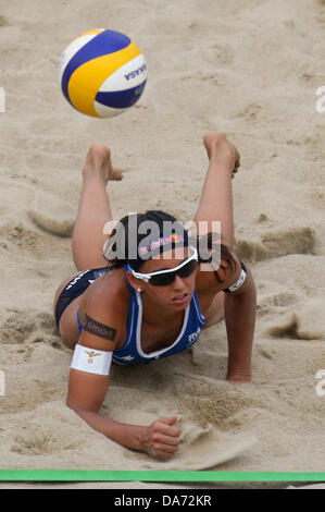 Stare Jablonki, Pologne. 5 juillet, 2013. Championnats du Monde de Volley-ball de plage, Marta Menegatti (ITA), l'OFT. Tomasz Jastrzebowski / Foto Olimpik/CalSport/Alamy Live News Banque D'Images