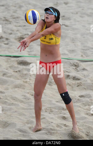 Stare Jablonki, Pologne. 5 juillet, 2013. Championnats du Monde de Volley-ball de plage, Xi Zhang (CHN), l'OFT. Tomasz Jastrzebowski / Foto Olimpik/CalSport/Alamy Live News Banque D'Images