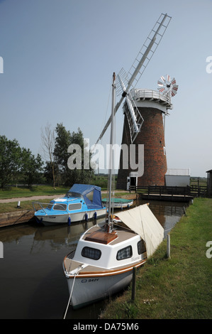 Sur la pompe éolienne Horsey Norlfolk broads en Angleterre Banque D'Images