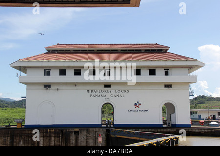 Bâtiment principal de Miraflores. Canal de Panama, Panama. Banque D'Images