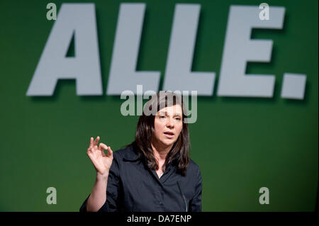 Katrin Goering-Eckardt, vice-président du Bundestag allemand et de meilleurs candidats pour l'Alliance90/Les Verts au Bundestag 2013 élections, parle à une petite partie de l'Alliance de la conférence90/Les Verts à Berlin, Allemagne, 06 juillet 2013. Les thèmes sont l'emploi, l'énergie, les coûts de location, tourner la protection contre les inondations et la Turquie. Photo : MAURIZIO GAMBARINI Banque D'Images