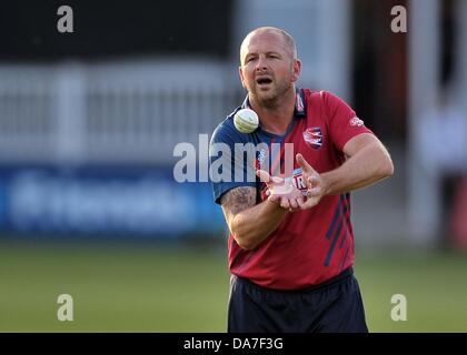 Canterbury, UK. 5 juillet, 2013. Darren Stevens (Kent). V Kent Essex. La vie d'amis T20. Le Spitfire au sol. St Lawrence. Canterbury. Kent. Credit : Sport en images/Alamy Live News Banque D'Images