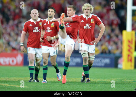 06.07.2013. Du stade ANZ, Sydney, Australie. Owen Farrell des Lions en action pendant la Tournée des Lions en Australie 2013 entre la British & Irish Lions ; et l'Australie à l'ANZ Stadium. Les Lions a gagné 41-16 Banque D'Images