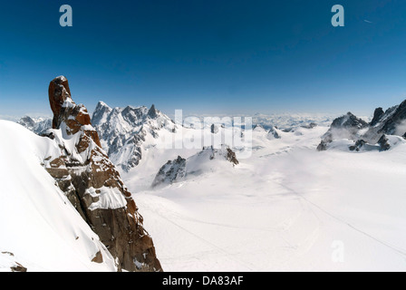 Sur le sommet de l'Aiguille du Midi, Chamonix Mont Blanc, France, câble-car Banque D'Images