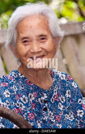 Le vieillissement - vieux Chinois woman portrait Banque D'Images