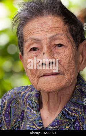 Le vieillissement - vieux Chinois woman portrait Banque D'Images