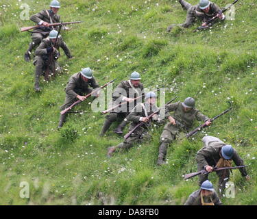 Gallio, Padova, Vicenza, Italie. 7 juillet, 2013, bataille de la représentation historique avec des soldats de la première guerre mondiale, dans les montagnes. Crédit : FC Italie/Alamy Live News Banque D'Images