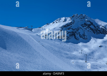 L'Autriche, l'Europe, de l'Ötztal, Tyrol, Sölden, hiver, glacier, ski sur glacier, salon, salon, ascenseurs, ski, piste de ski, s profonde Banque D'Images