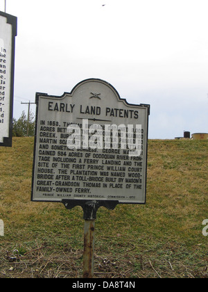 Au début de la Terre en 1653, LES BREVETS Thomas Burbage obtenu 8 000 acres entre l'Occoquan et Neabsco Creek. Le cou de Burbage plus tard transmis à Martin Scarlet (D. 1695), pionnière et parfois Burgess, George Mason II acquise 584 acres de Occoquan River frontage sur le premier Prince William Court House. La plantation a été nommé Woodbridge après un numéro de pont construit par son petit-fils Thomas à la place de la famille ferry. Le prince William County Historical Commission - 1976 Banque D'Images