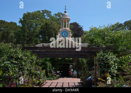 Tour de l'horloge au-dessus de la boutique, le jardin Filoli, Woodside, Californie, États-Unis d'Amérique Banque D'Images