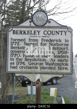 BERKELEY COMTÉ formé à partir de Frederick en 1772. Le nom d'Norborne Berkeley, Baron Botetourt, gouverneur de Virginie, 1768-1770. Accueil de beaucoup de dirigeants de la Révolution. Dès 1774, George Washington avait planté des vergers ici. La Virginie de l'Ouest Ministère des archives et histoire, 1974. Banque D'Images