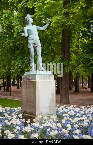 Statue de bronze à l'acteur grec (l'acteur grec) par Arthur Bourgeois en jardin du Luxembourg, Paris France Banque D'Images