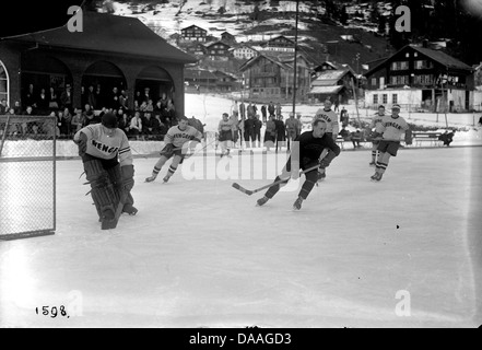 La Suisse, l'Europe, le canton de Berne, Oberland Bernois, Wengen, sports d'hiver, hockey, EHC Wengen, historique, noir et blanc, de la glace Banque D'Images