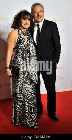 Wolfgang Stumph et son épouse Christine assister à 'gala sports Ball des Sports" à Wiesbaden, Allemagne, 05 février 2011. Photo : Marius Becker Banque D'Images