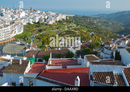 Village de montagne, Frigiliana, Nerja, La Axarquía, Andalousie, Costa del Sol, Espagne Banque D'Images