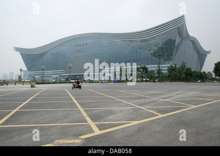 Nouveau siècle Centre Mondial à Chengdu, province du Sichuan, Chine. 07-mai-2013 Banque D'Images