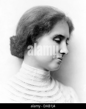 HELEN KELLER (1880-1968) écrivain américain sourdes-aveugles et activiste politique en 1904 Banque D'Images