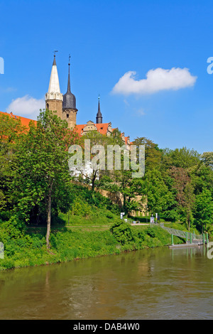 L'Europe, l'Allemagne, la Saxe-Anhalt, Merseburg, sentier, vue sur la ville, le château, la cathédrale, Dome, Saint Laurentii et Johannis baptistae, Banque D'Images