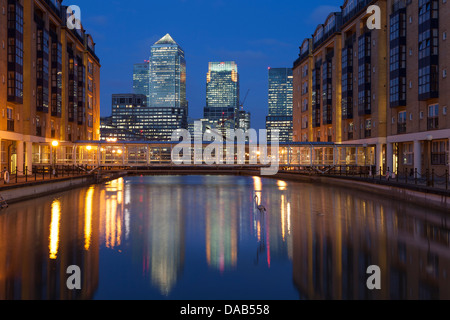Canary Wharf à Londres,nuit,UK Banque D'Images