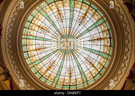 Dôme en verre de hall de Gran Hotel Bolivar, Lima, Pérou. Banque D'Images