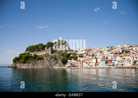 Château, village de Parga, l'Épire, Grèce, Europe Banque D'Images