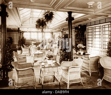 RMS Mauretania Verandah Cafe début des années 1900 Banque D'Images