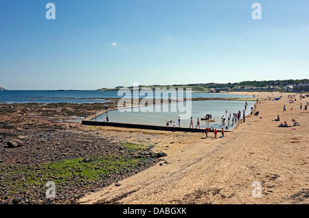 La plage et bassin pour enfants à North Berwick East Lothian en Écosse Banque D'Images