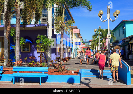 Heritage Quay à St John's, Antigua, Antigua et Barbuda, Iles sous le vent, Antilles, Caraïbes, Amérique Centrale Banque D'Images